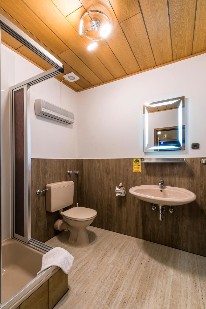 Breuberg Hotel Es Laemmche מראה חיצוני תמונה